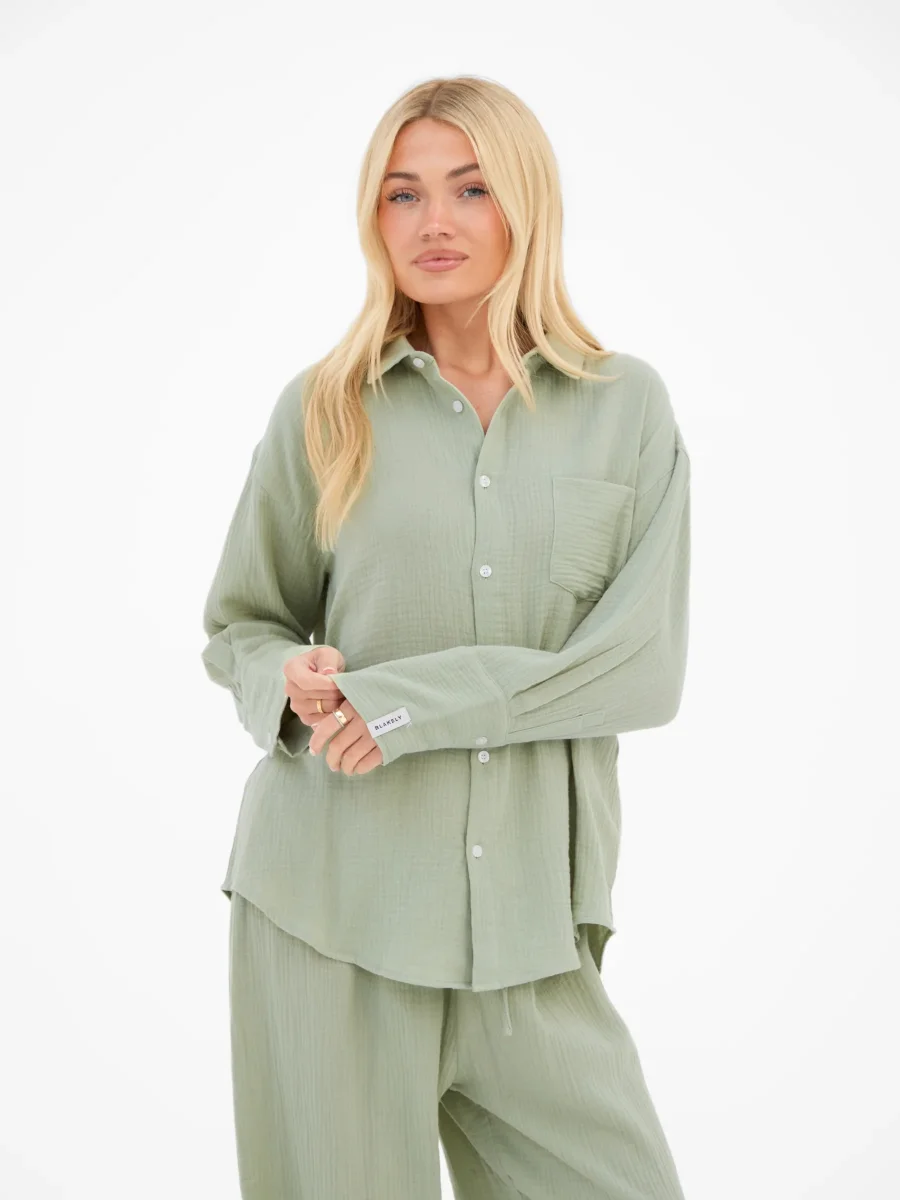 Mila Oversized Shirt – Soft Sage